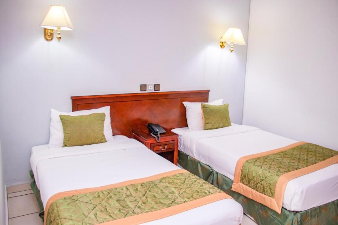 Hotel Prince De Galles ドゥアラ エクステリア 写真